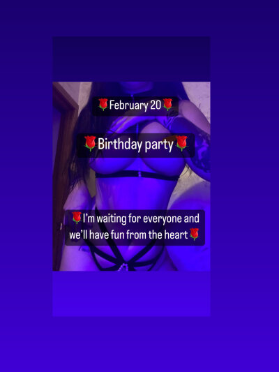 YourViki 🦓 free live webcam