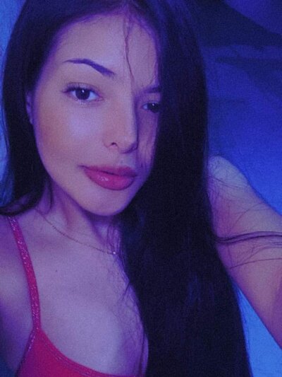 Kattaleya-Baby private show