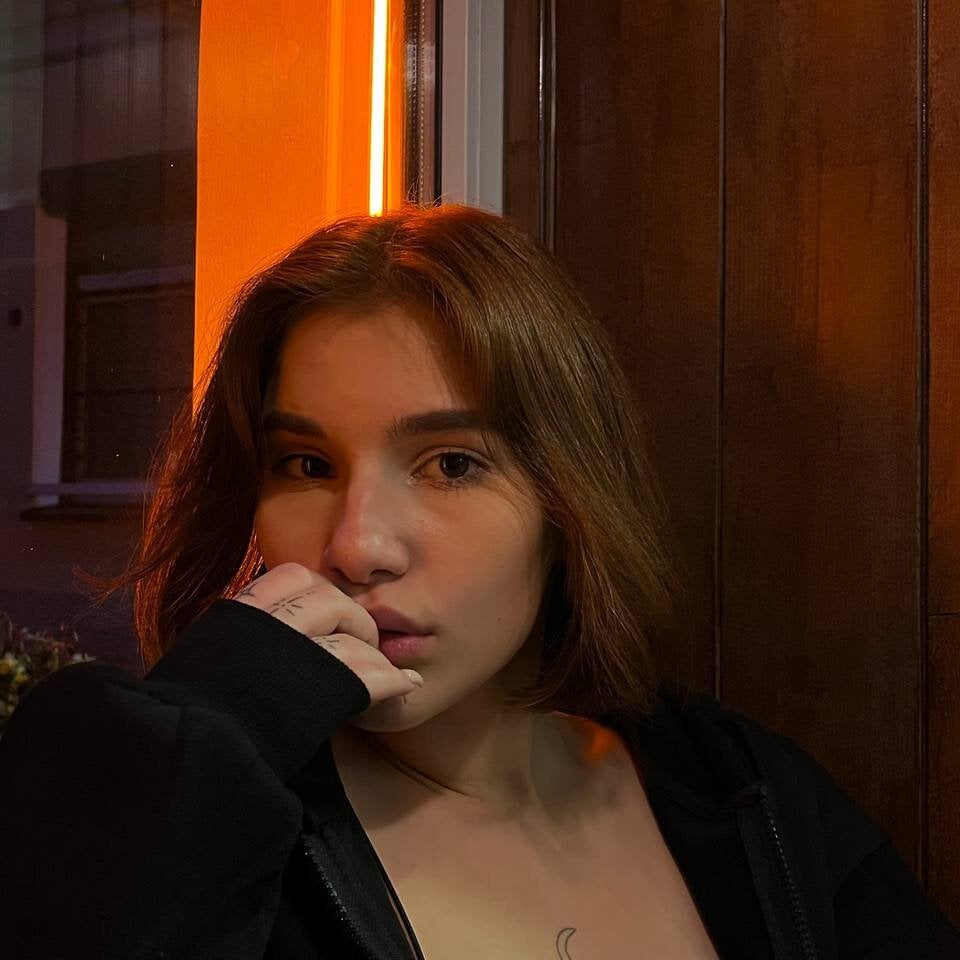 emiliacourtney profile