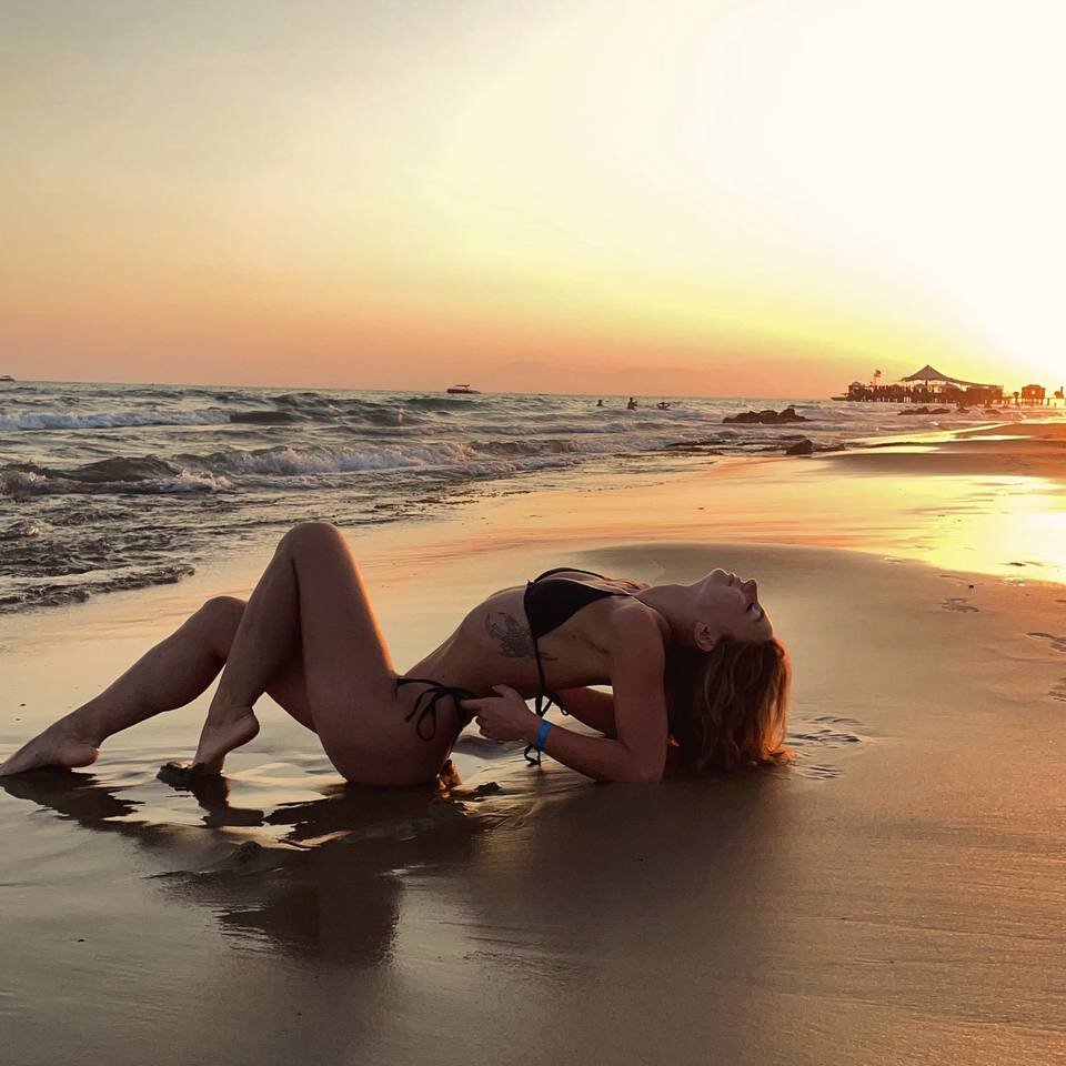 Polly_Bae élő XXX-chatje