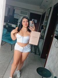 NicoleHot23's Offline XXX Chat