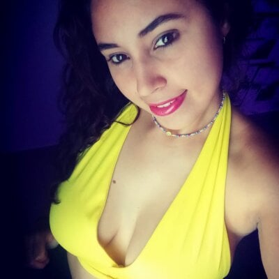evelyn_bowen from stripchat