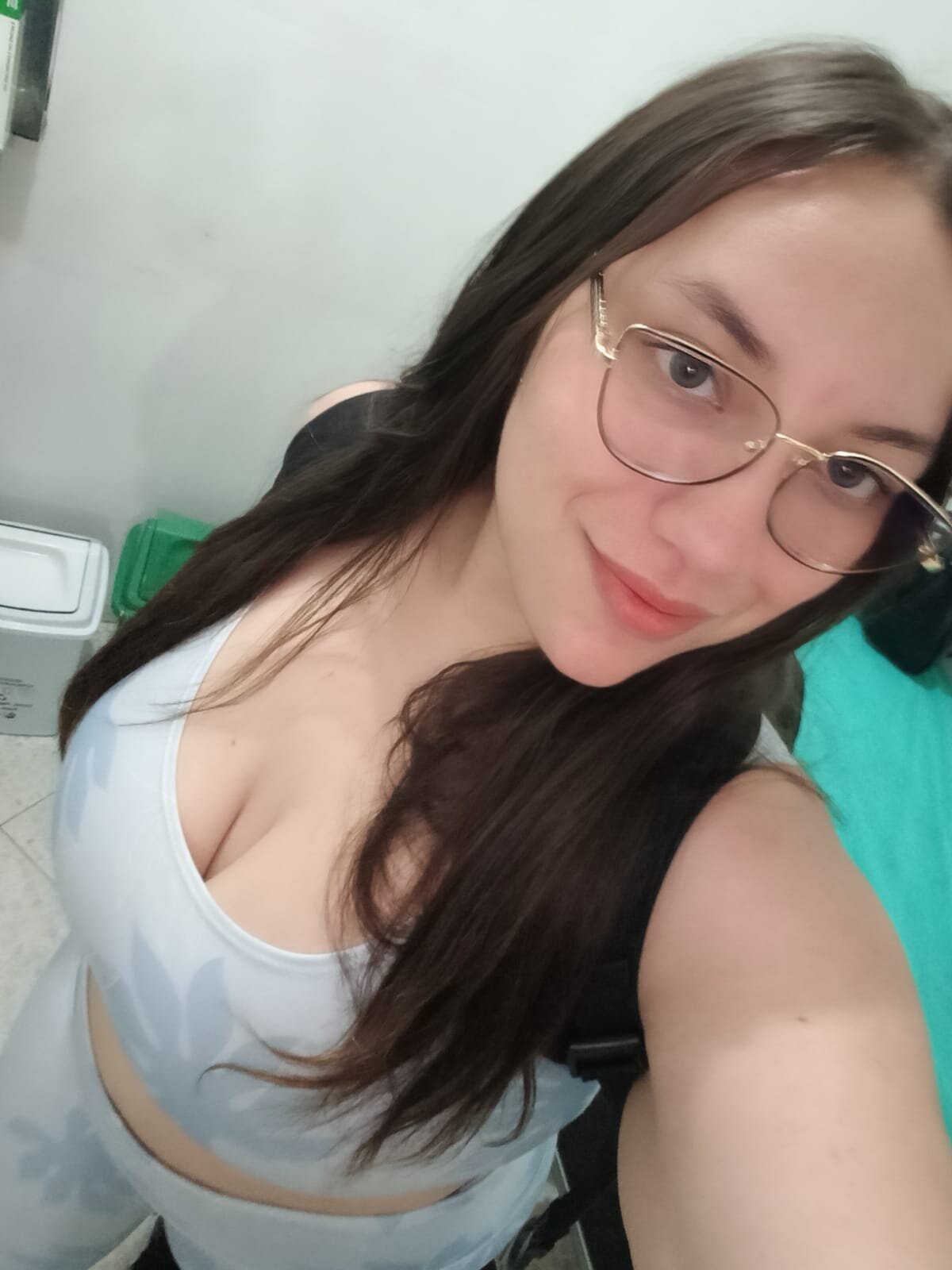 AYNA_BROWN