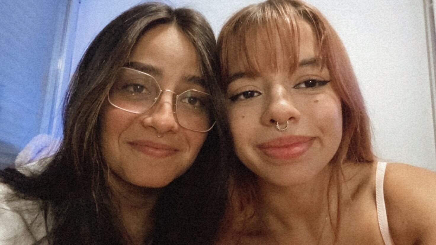 Emma_and_Aly