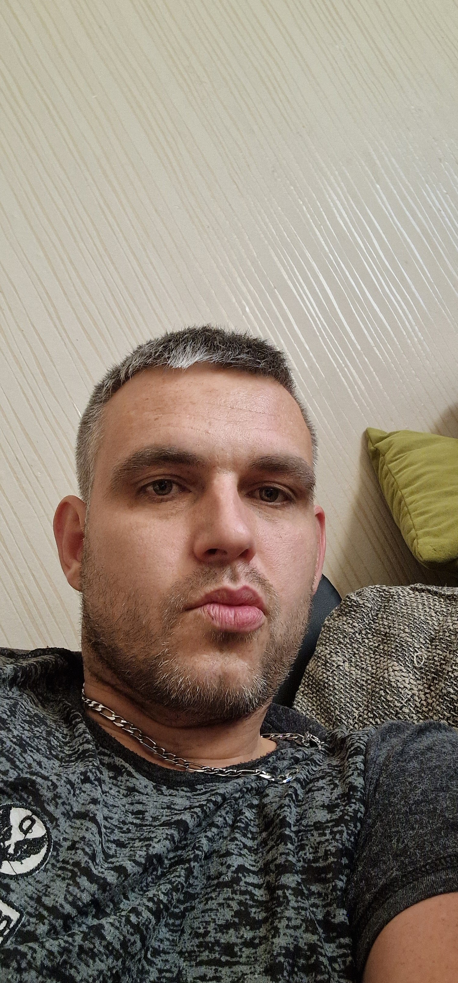 IvanIvan2777