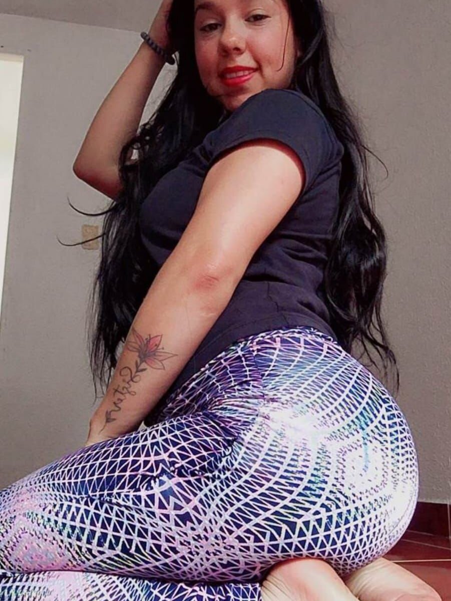 cheapadultsexcams.com barbararichh livesex profile in mixed cams