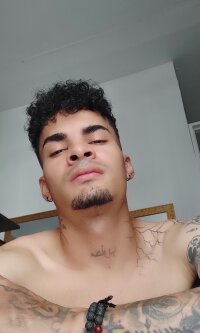 Thalisman777's Offline Chat Room