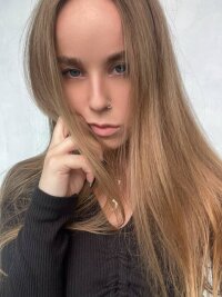 AlodiaGreenway's Offline Chat Room