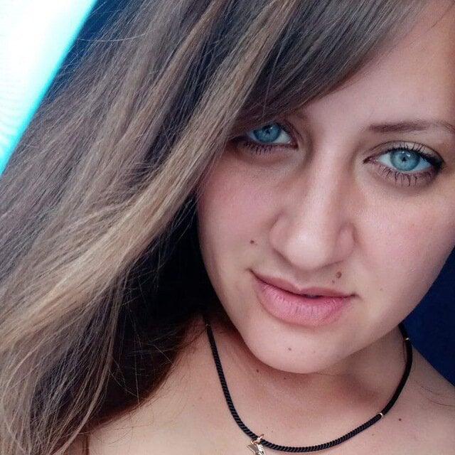 stripchat lilla_sweetty webcam profile pic via bestlivesexchat.com