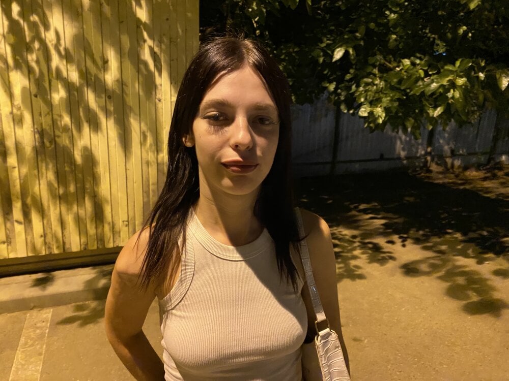 mollyino profile