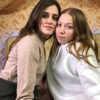 AnnyAmanda's Offline Chat Room