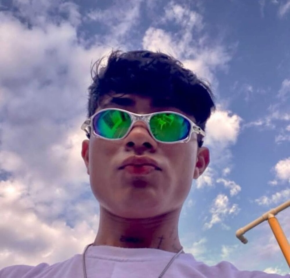 club_latinosboys from stripchat