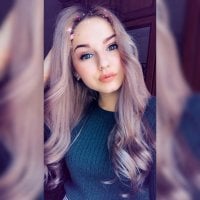 Blonde_Nika's Offline Chat Room