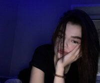 Lolla_Hills' Offline XXX Chat