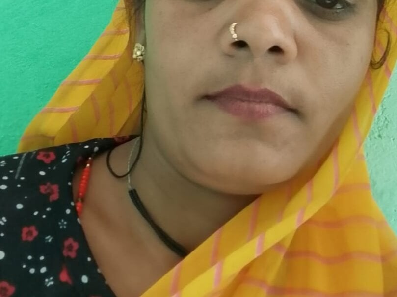 Sabnam_mehta live cam model at StripChat