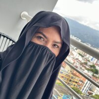 Malika1_'s Offline XXX Chat