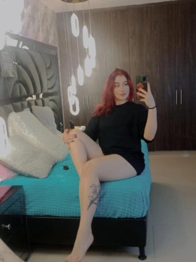 web cam sex show Emyli Rousse 