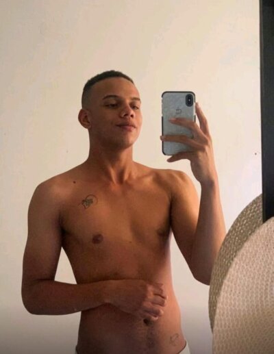 christopher_miller_x from stripchat
