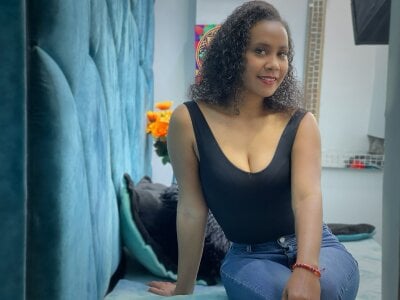 antonella_brunettee_ from stripchat