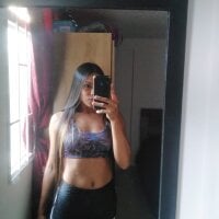 CanelaStefania's Offline Chat Room