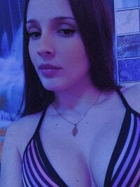 Mommysweet33's Offline Chat Room
