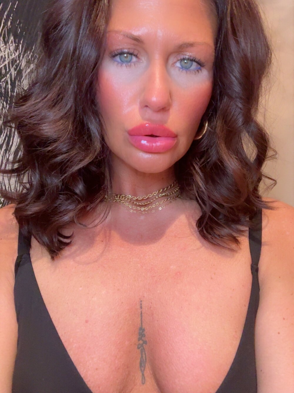 glamcambabes.com mcdonaaj17 livesex profile in nobody-reads-it-anyway-xd cams