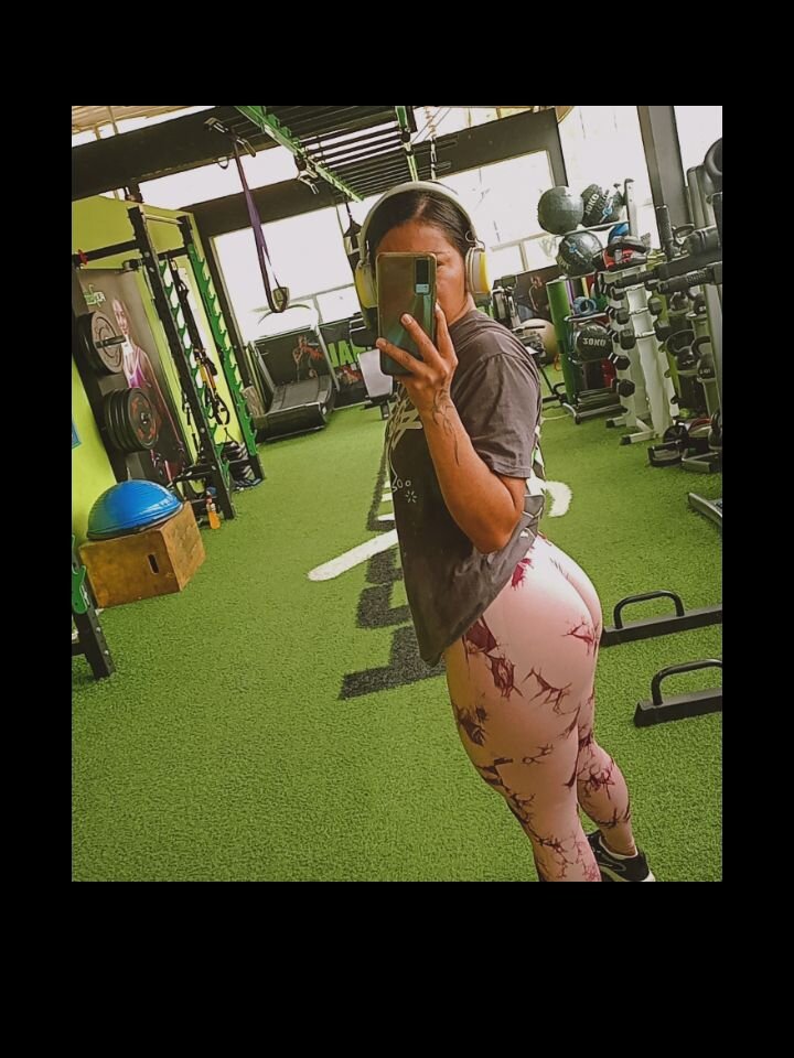 Larissa1 profile