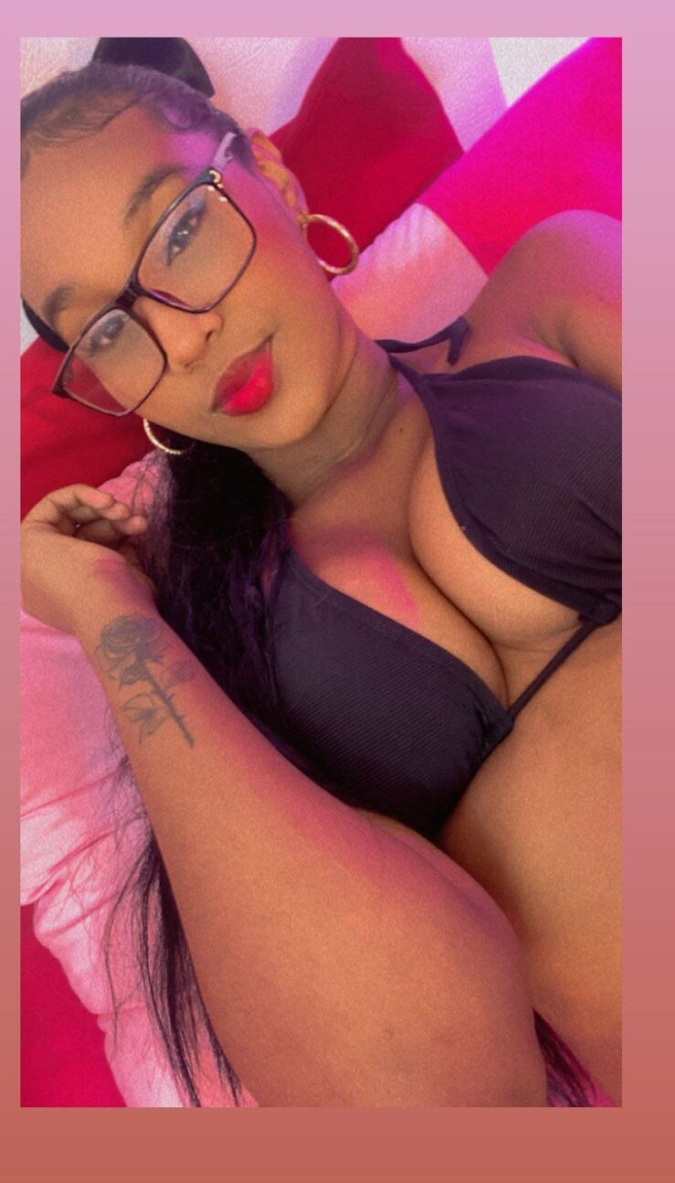 Candyhot469