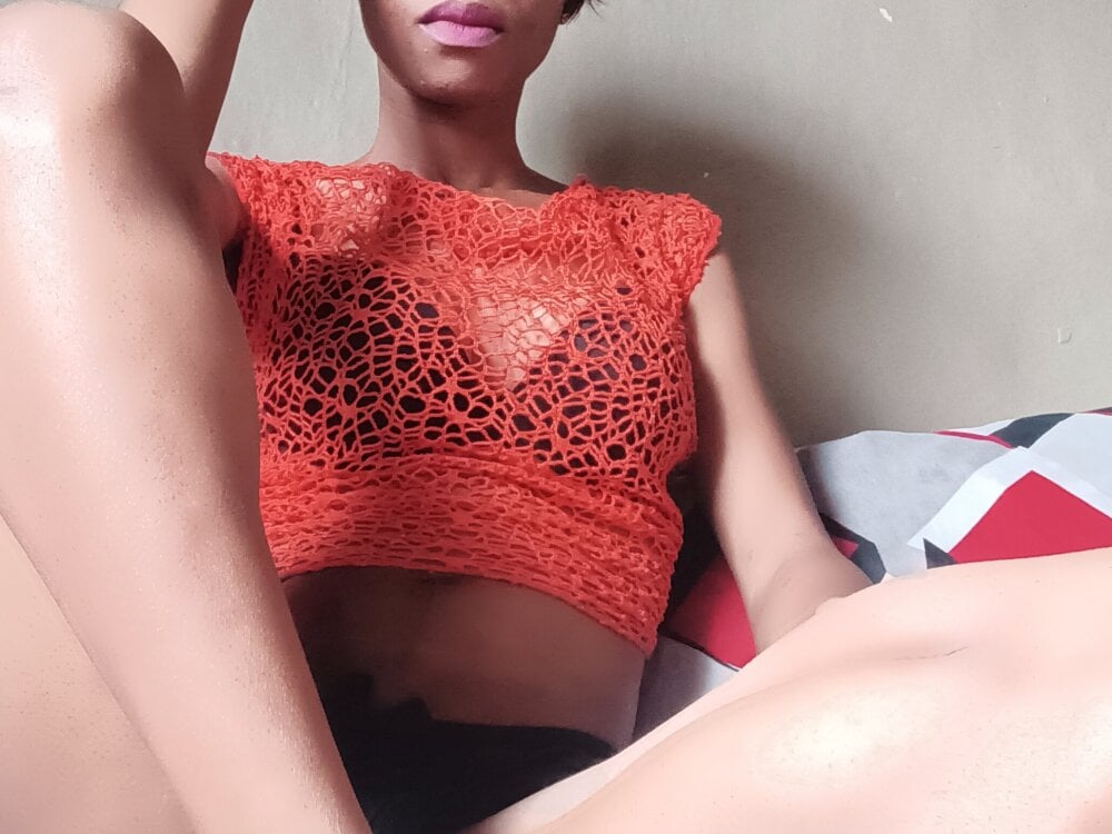 AmahleAdams profile
