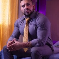 Muscle_Big_guy's Offline Chat Room