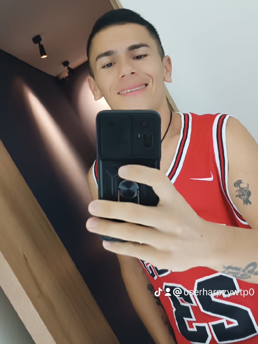 LaGersoon's Offline XXX Chat