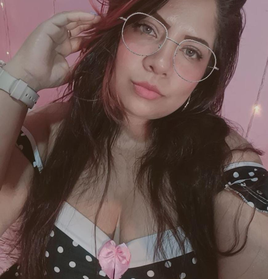 Candy-sexxx72's Offline XXX Chat