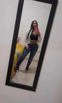 Pamela2814's Offline Chat Room