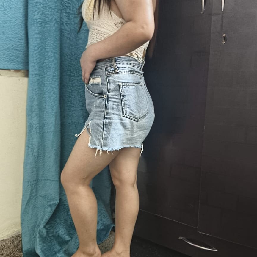 Watch rashmi1510 live on cam at StripChat