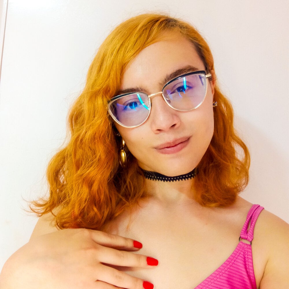 bonnielilly_a's Offline XXX Chat