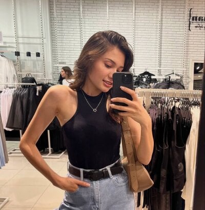 AinsleyHendry