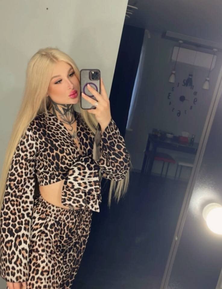 ivylaurent from stripchat