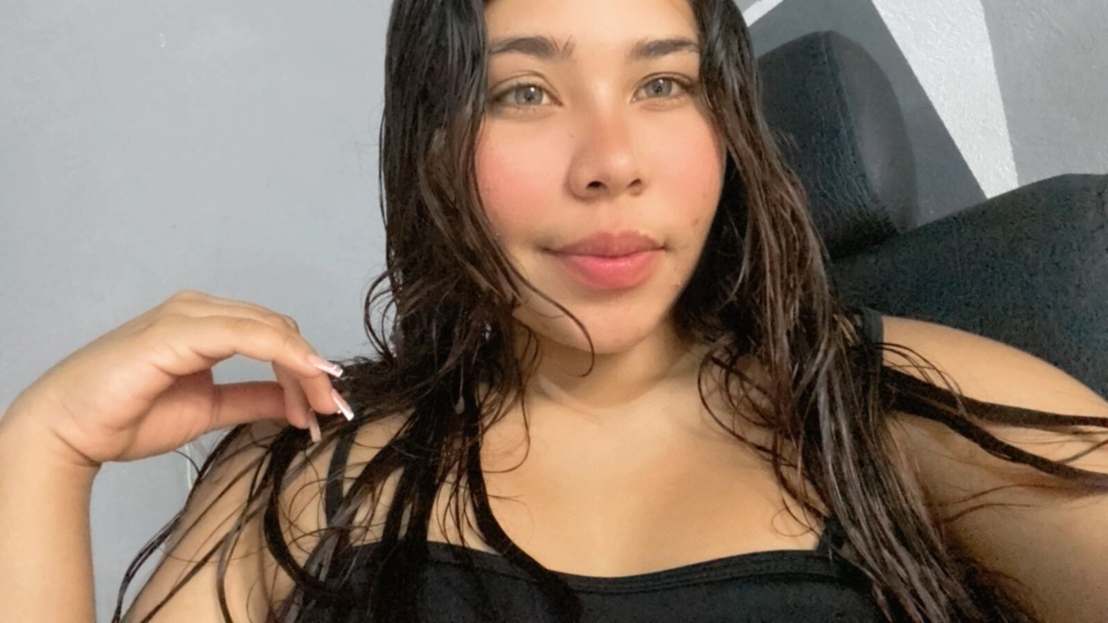 kami_guzman