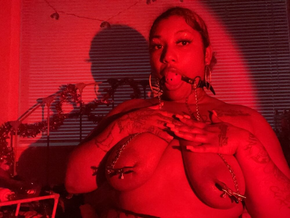 yourstruly_maileival webcam livesex profile in perdida-en-el-espacio cams