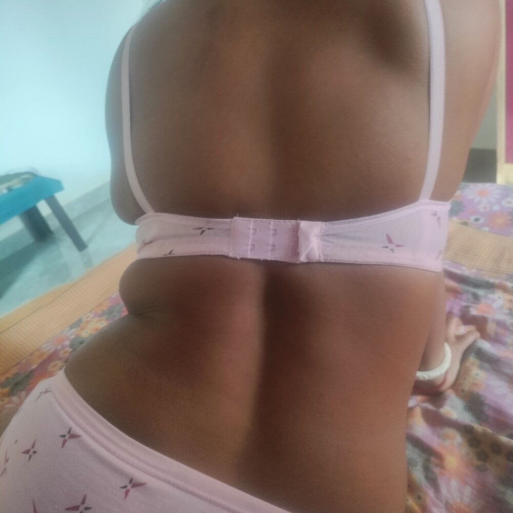 EeshaBhabi profile