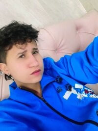 Im_Milan_Rs's webcam live show