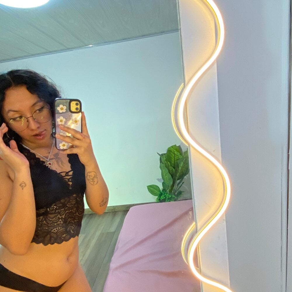 Mellody_tay profile