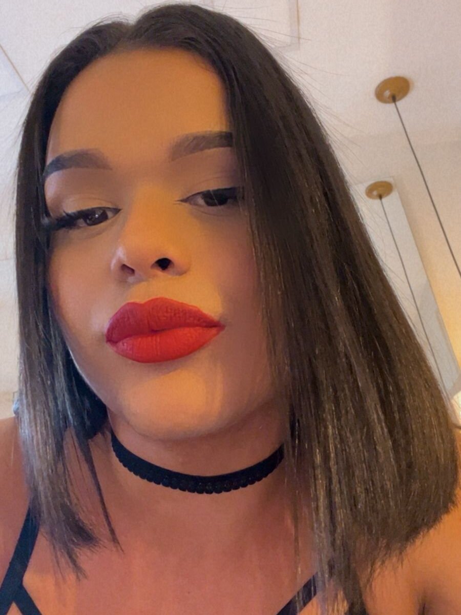 ava_cristi from stripchat