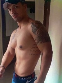 danitattoshot23cmc's webcam live show