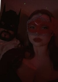 stepdaddyandme's Offline Chat Room