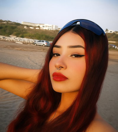 Sharlett Female Twerkteens Online Webcam Strip