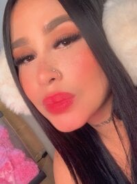 Julietaa_1's webcam live show