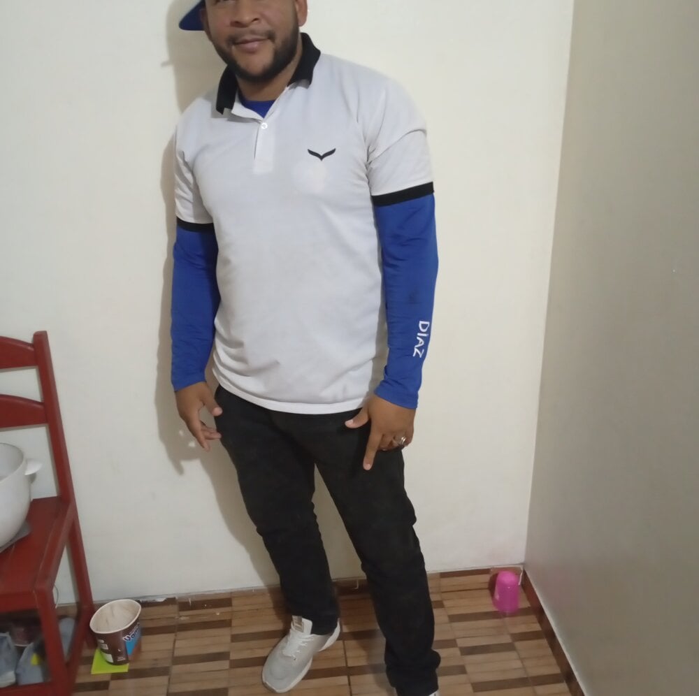 pitter281022's Offline XXX Chat