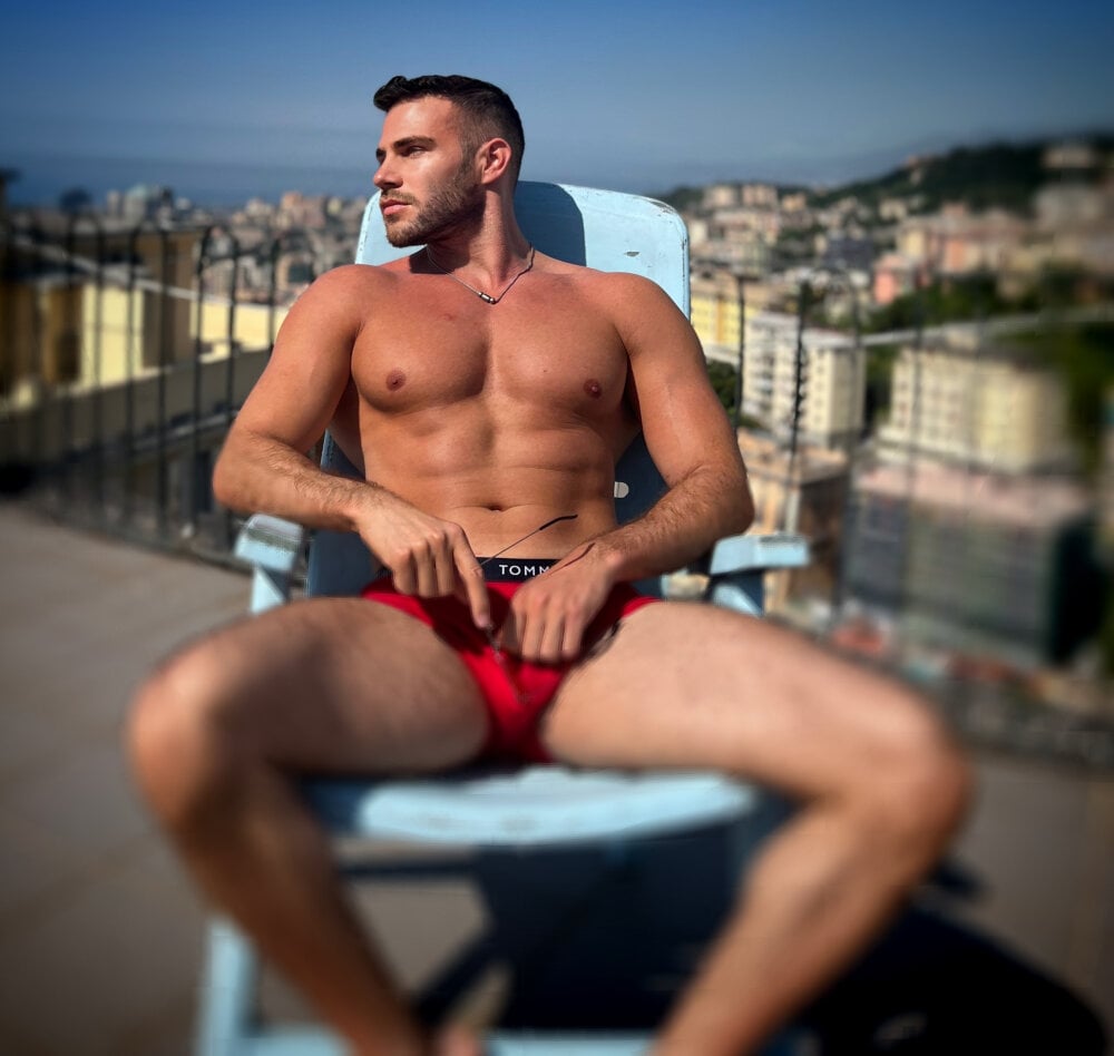 alpha-hunk from stripchat
