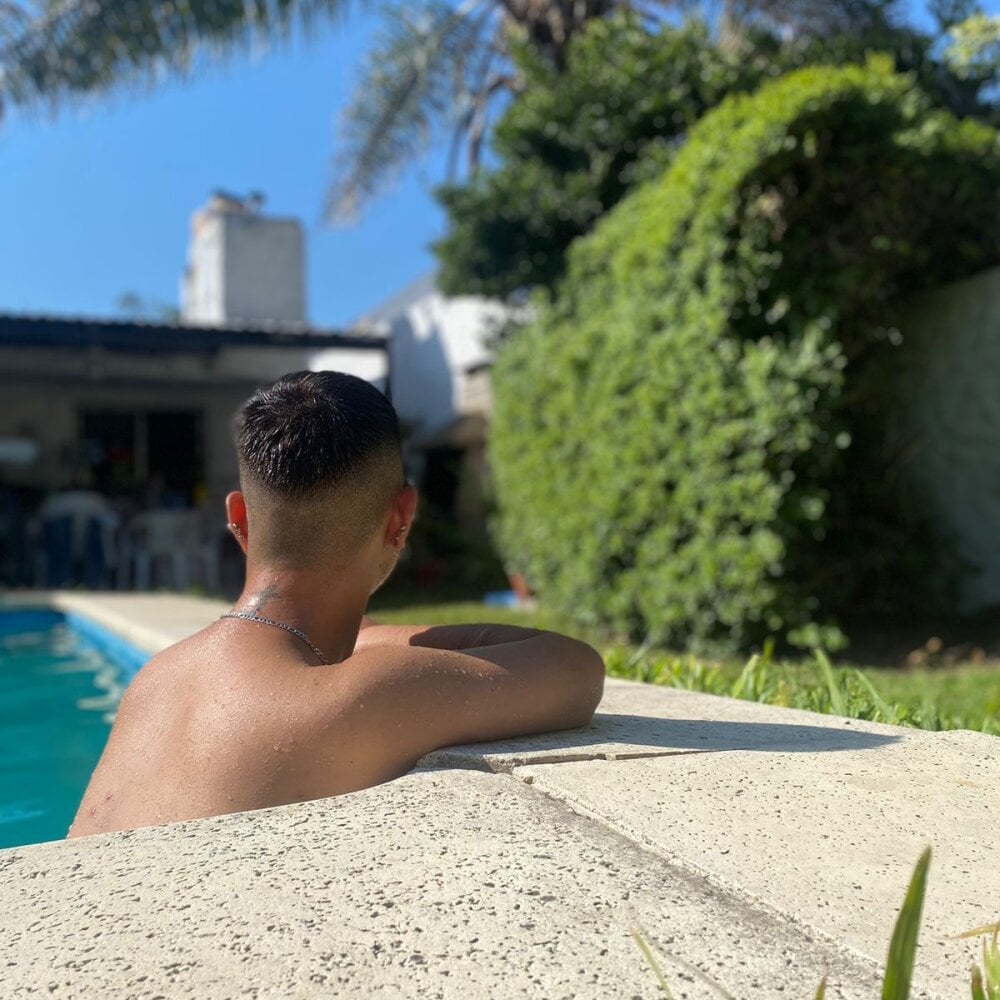 pupihot's Offline XXX Chat